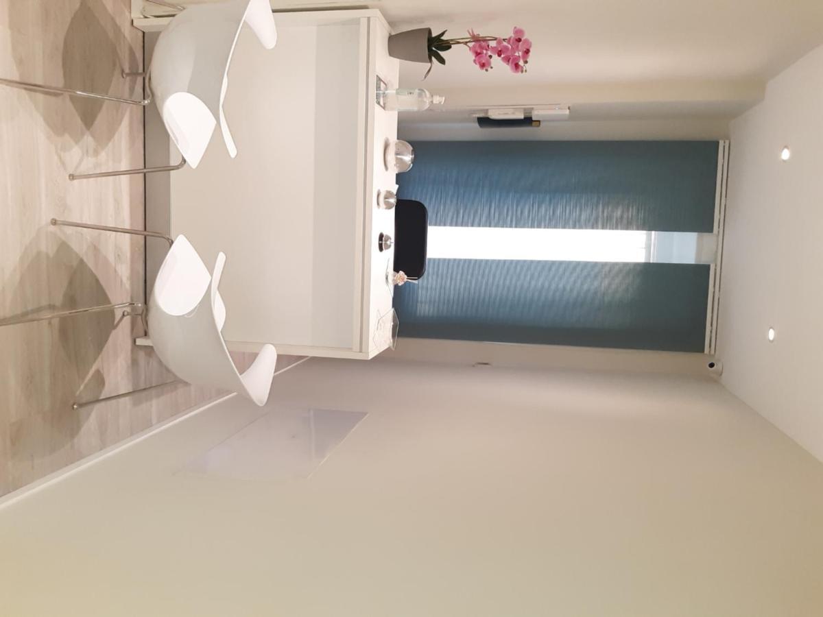 רומא Little Rose Lodge מראה חיצוני תמונה